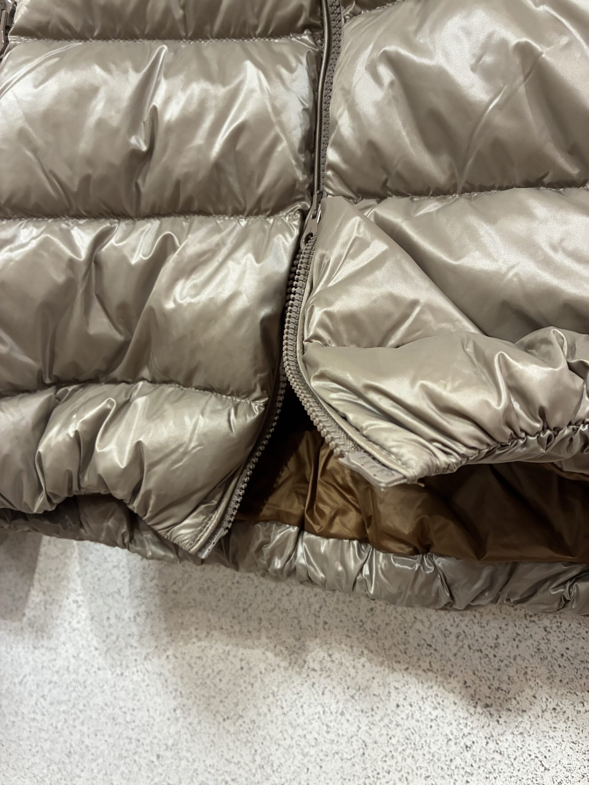 DUVETICA デュベティカ THIALONCINQUE/ティアロンチンクエ col 121-TORTORA(グレージュ)SIZE 44 252WB1-10242-00-1045B - 画像 (12)