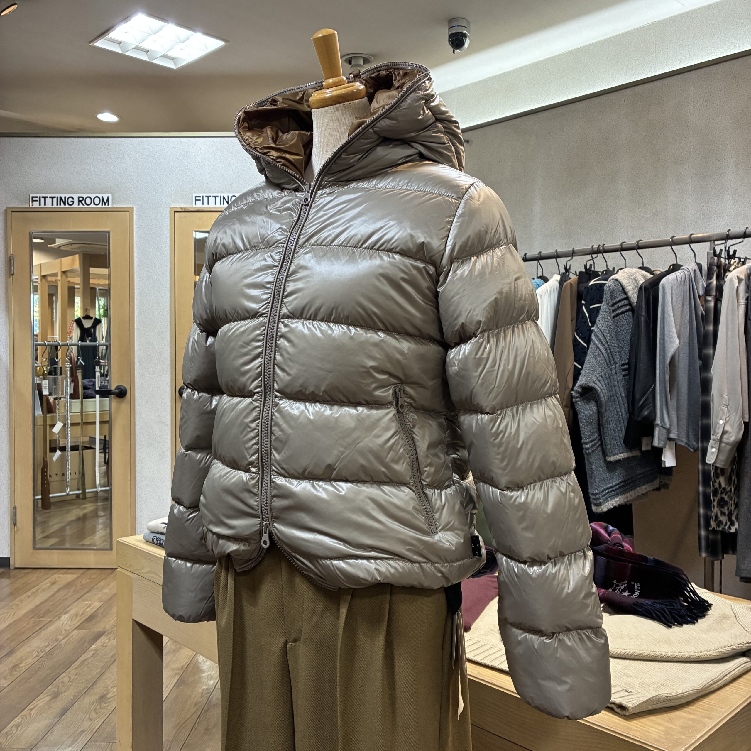 DUVETICA デュベティカ THIALONCINQUE/ティアロンチンクエ col 121-TORTORA(グレージュ)SIZE 44 252WB1-10242-00-1045B