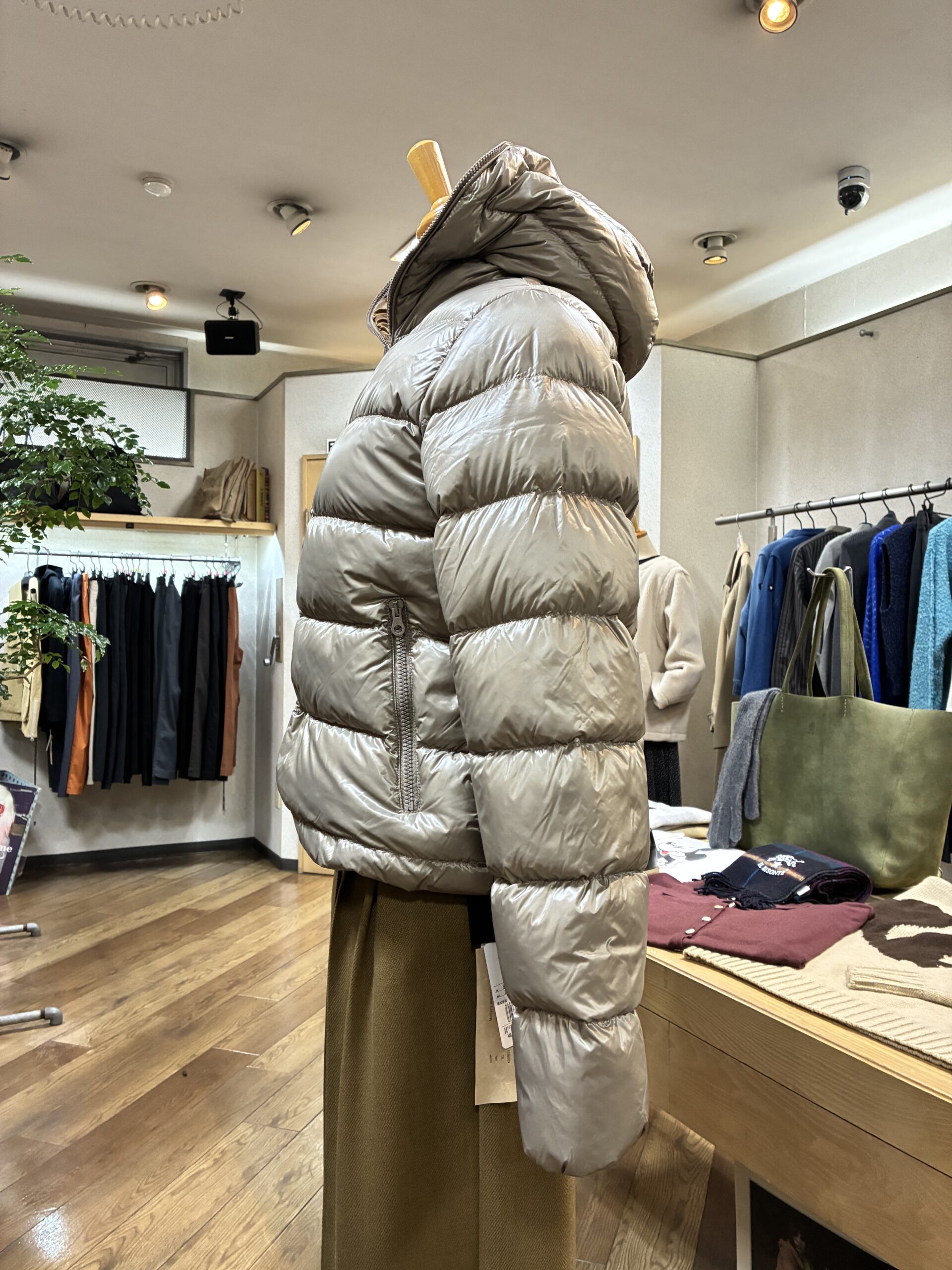 DUVETICA デュベティカ THIALONCINQUE/ティアロンチンクエ col 121-TORTORA(グレージュ)SIZE 44 252WB1-10242-00-1045B - 画像 (4)