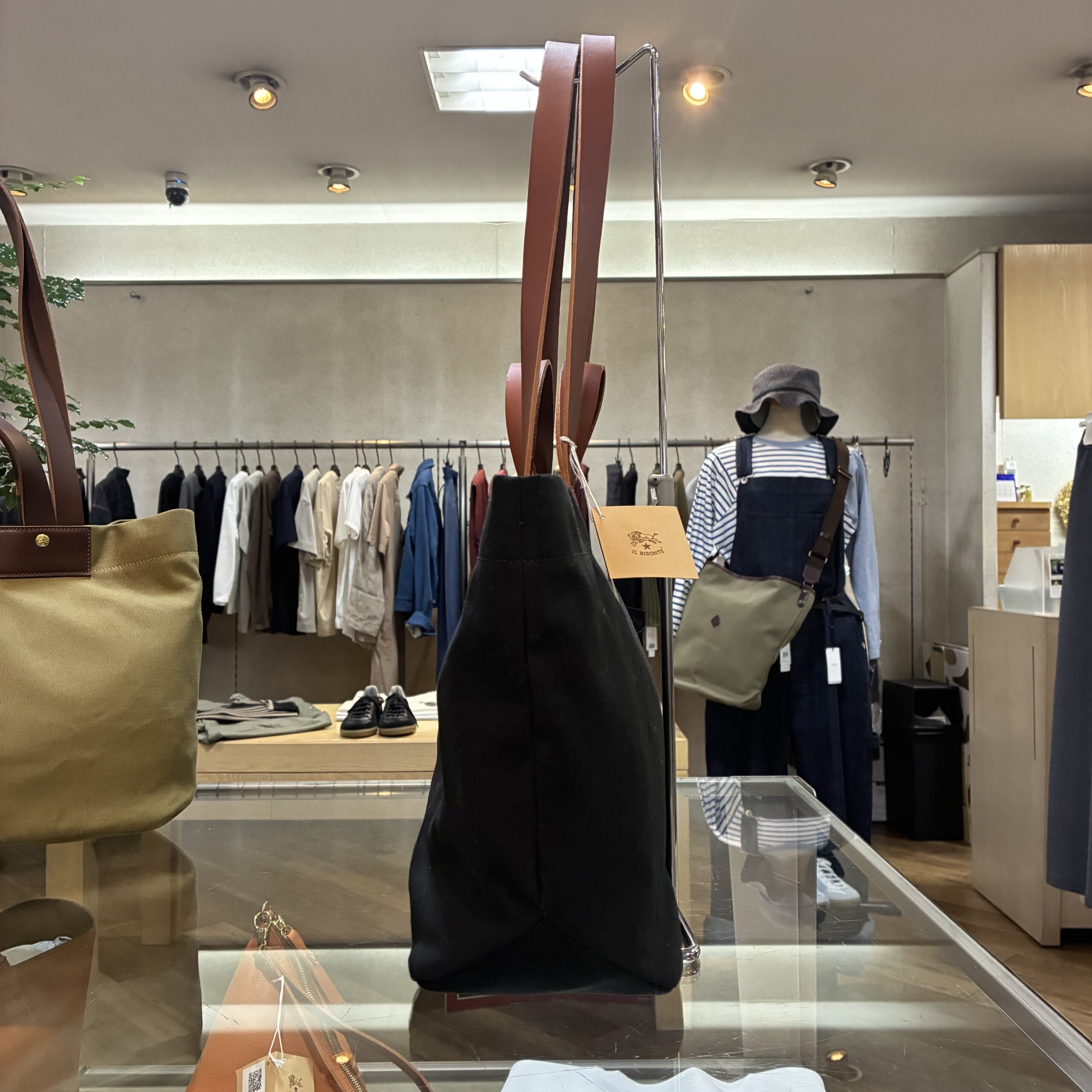 IL BISONTE イルビゾンテ 2Wayトートバッグ【54262305224】 (COLブラック*赤茶 ) - 画像 (3)