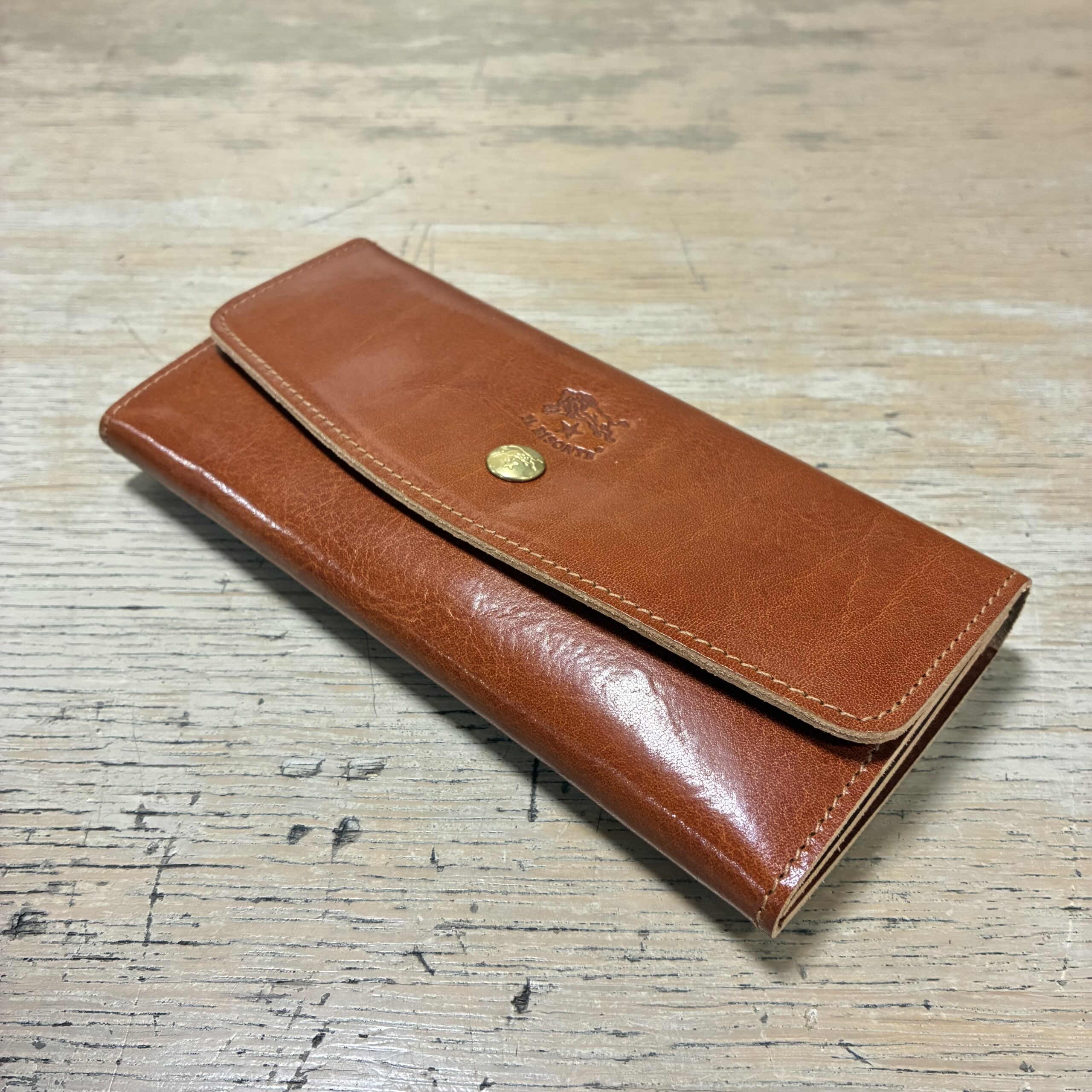 IL BISONTE イルビゾンテ ANTIQUE レザー 長財布【54252309840】 (COL MARRONE MEHARI ブラウン)