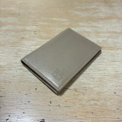 IL BISONTE イルビゾンテ カードケース【54262305360】　(COL グレー）