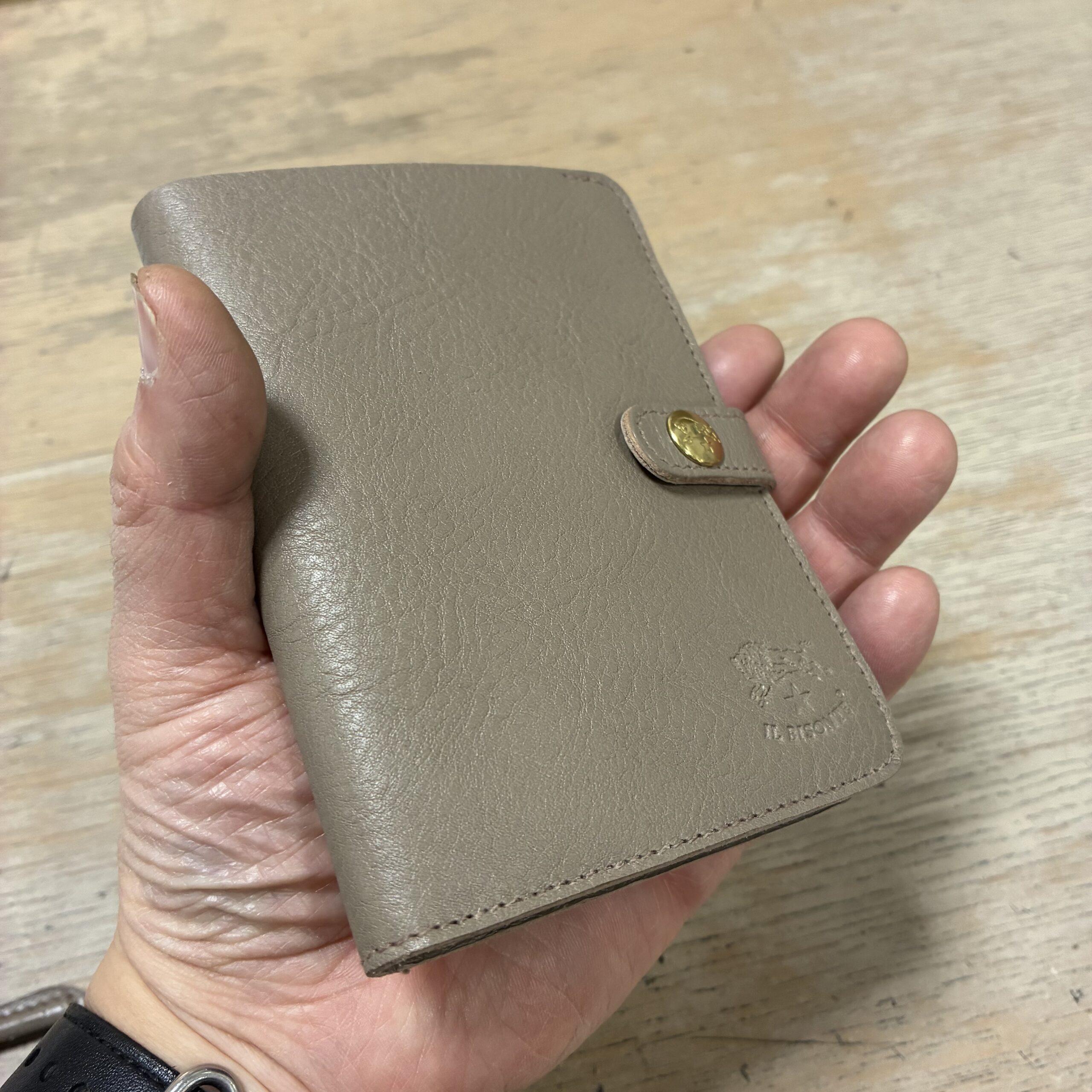 IL BISONTE イルビゾンテ 2つ折り財布【54262305641】 (COL グレー) - 画像 (9)